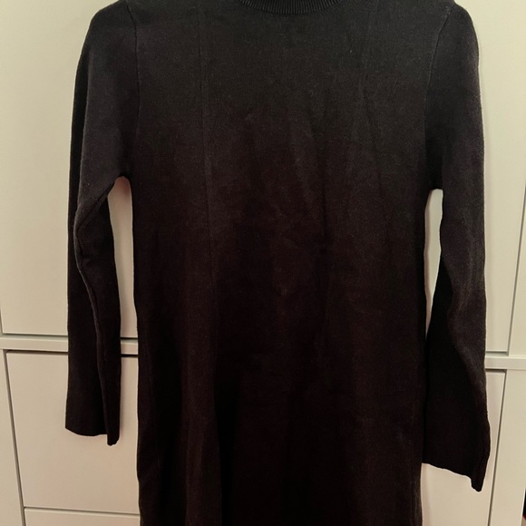 Zara gray sweater dress. - Picture 3 of 4